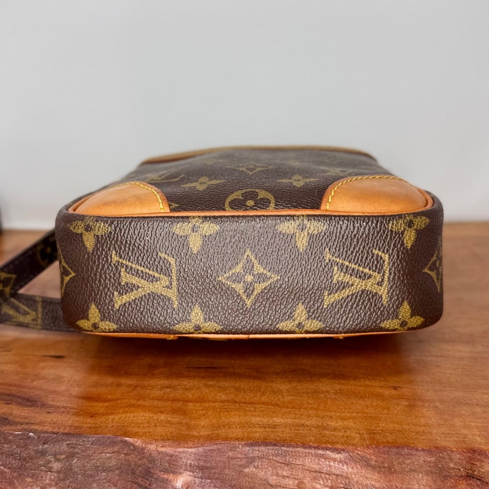 Louis Vuitton LV Monogram Danube 15 Crossbody Camera Bag Brown Tan SL0044 - Picture 4 of 16
